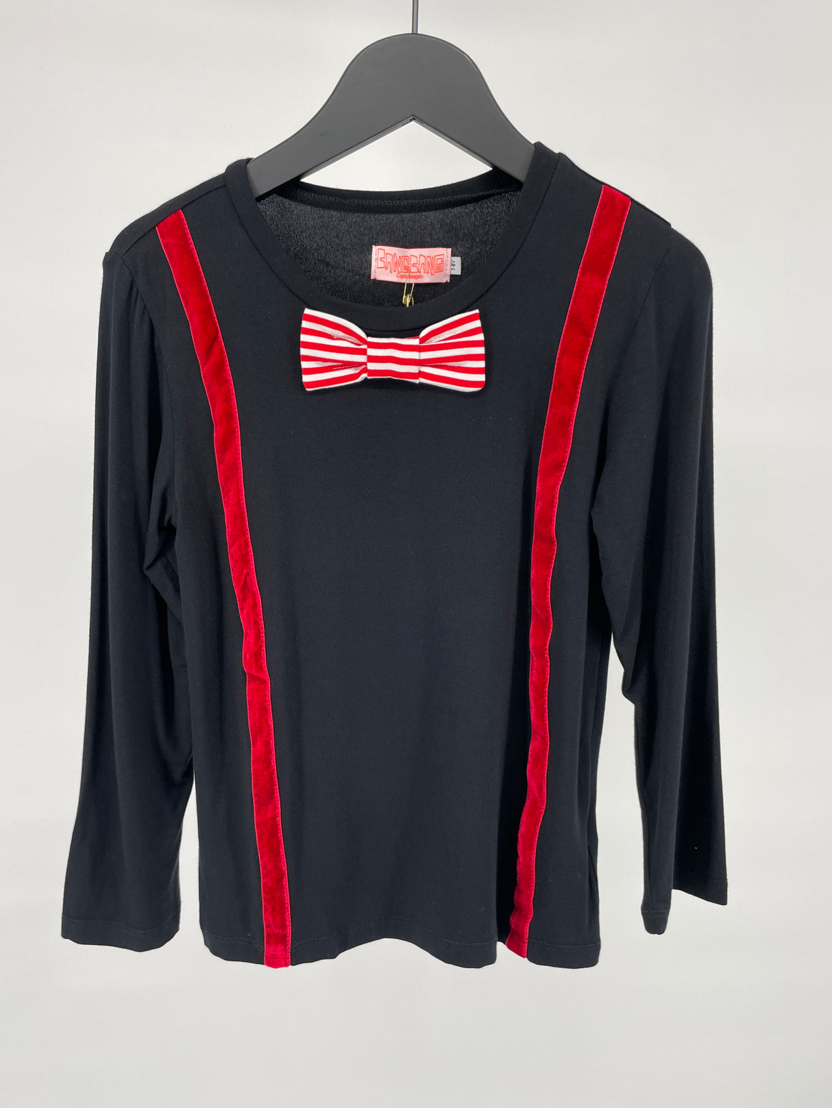 Longsleeve Zwart Rood Strikje Bretels Maat 128