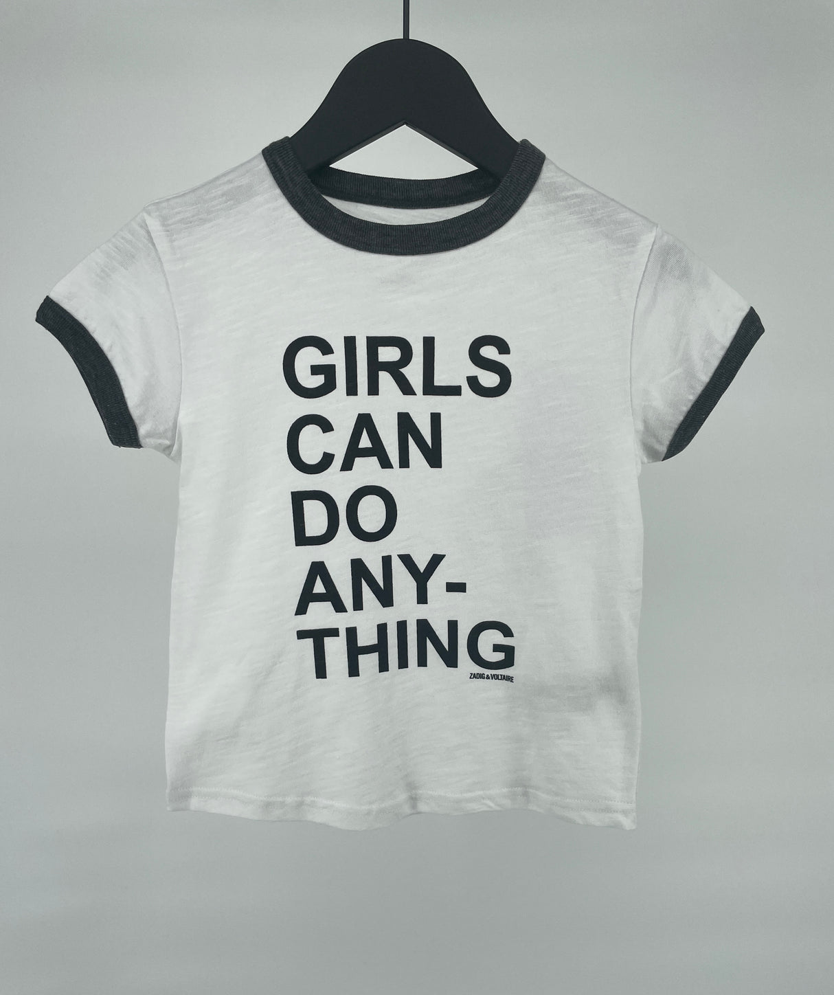 T-shirt Wit Girls Can Do Anything Maat 110 / 116