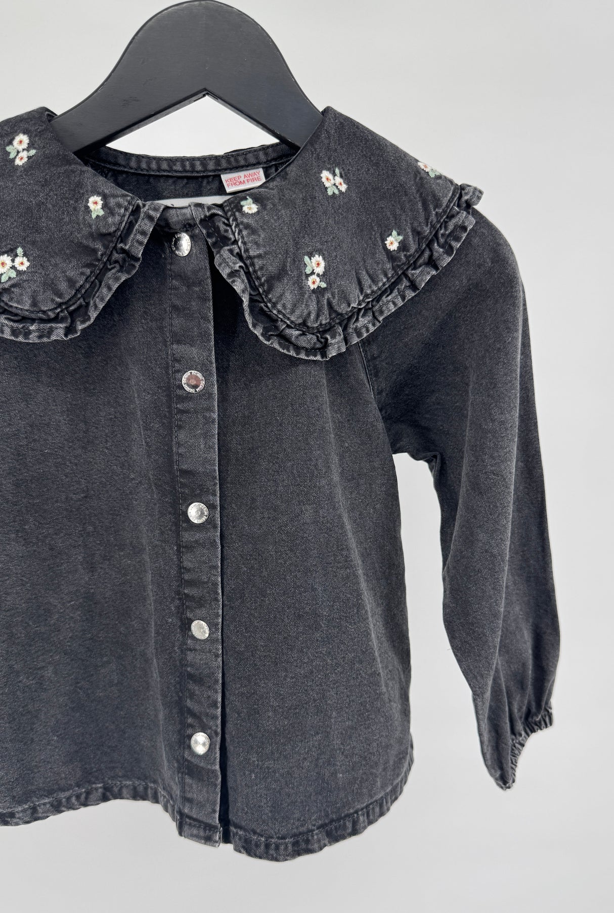 Blouse Donkergrijs Denim Geborduurde Kraag Maat 110