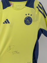 Voetbalshirt Adidas Geel met Handtekening Donny van de Beek Maat 158 / 164