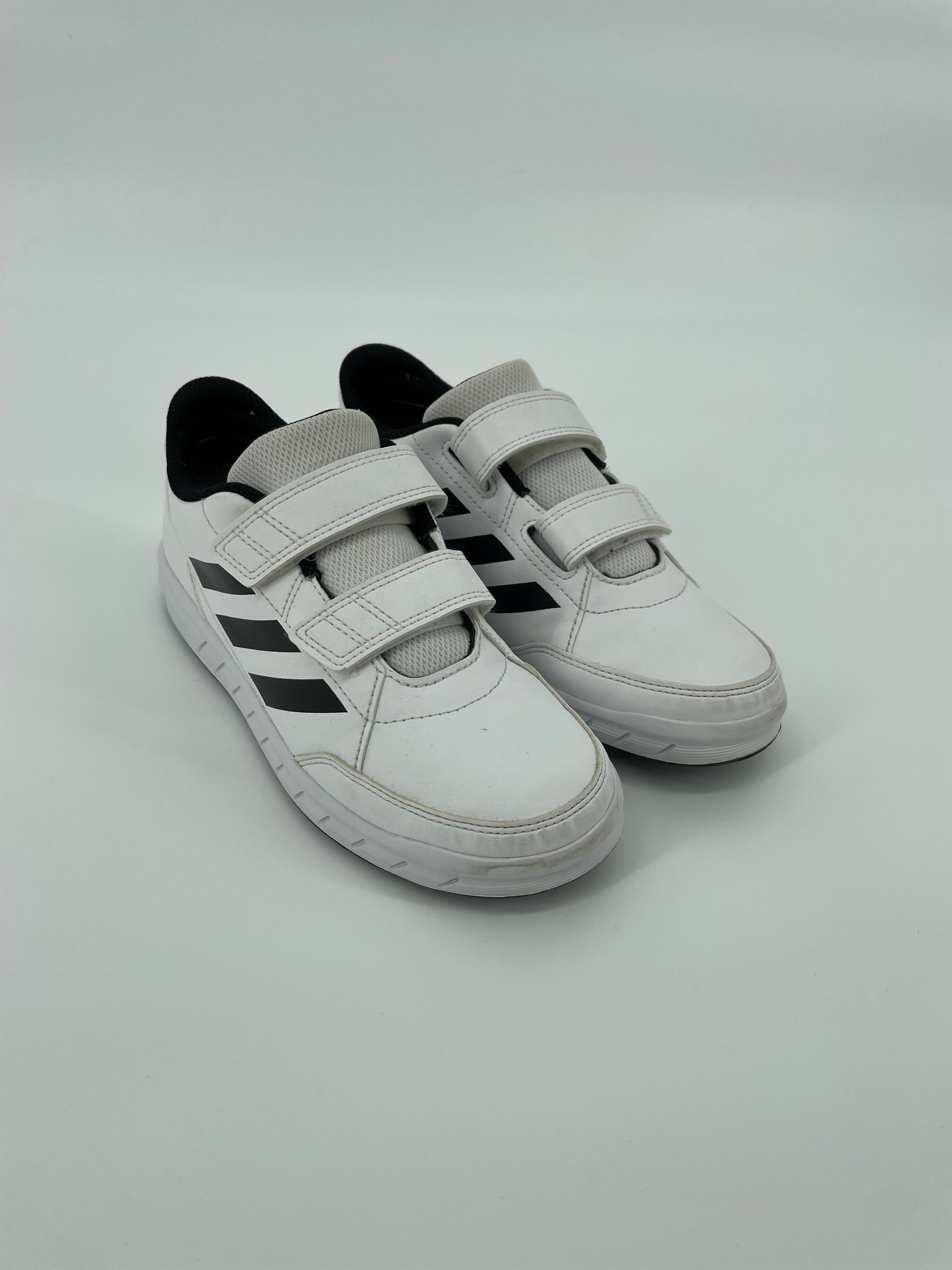 Adidas Altasport CF K Witte Gymschoenen Klittenband Maat 35 – Mini Treasures