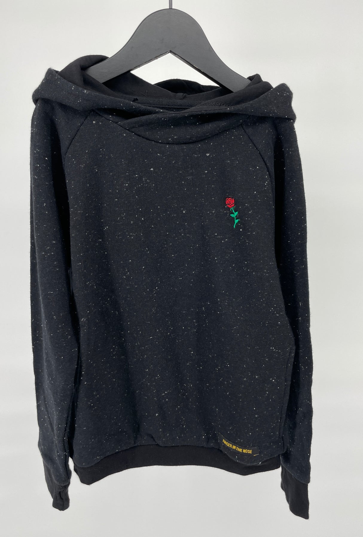 Hoodie Zwart met Roos Maat 122