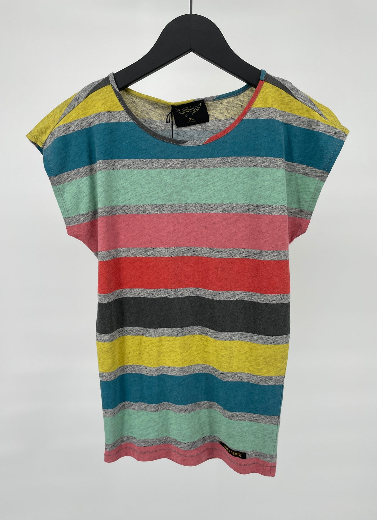 T-shirt Grijs Gekleurde Strepen Maat 134