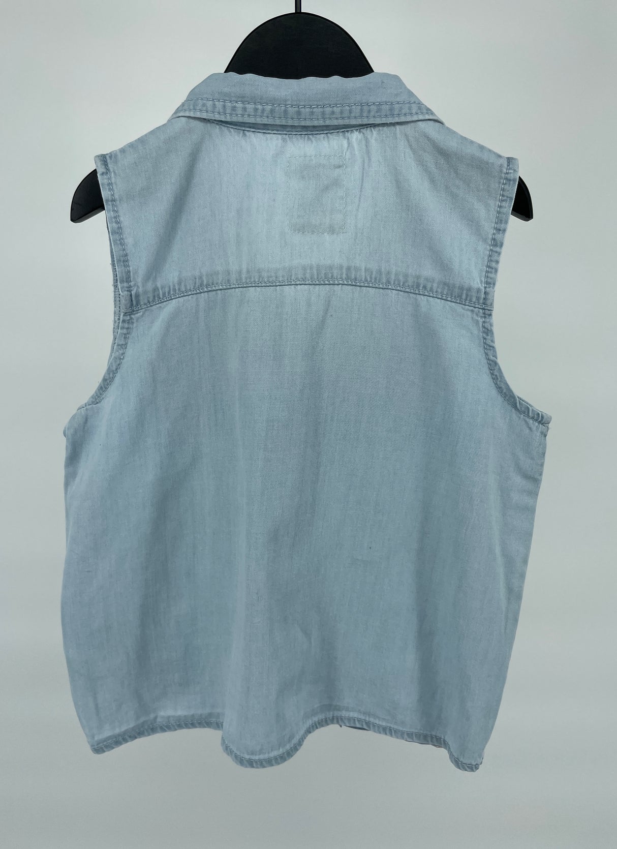 Top Denim Lichtblauw Mouwloos Maat 110