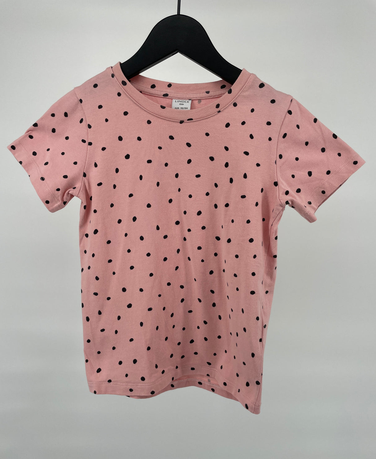 T-shirt Roze Zwarte Stippen Maat 98 / 104