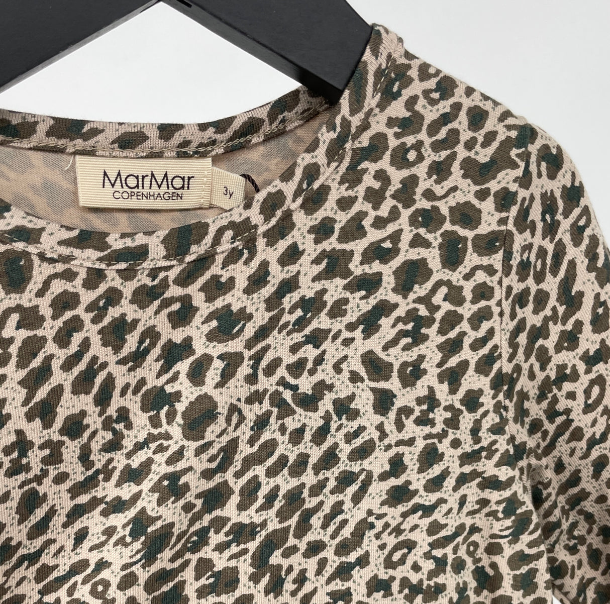 Longsleeve Bruin Luipaard Maat 98