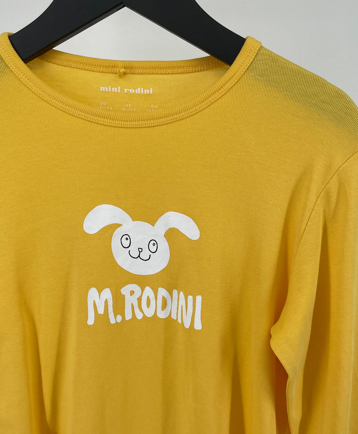 Longsleeve Geel Konijn Maat 140 / 146