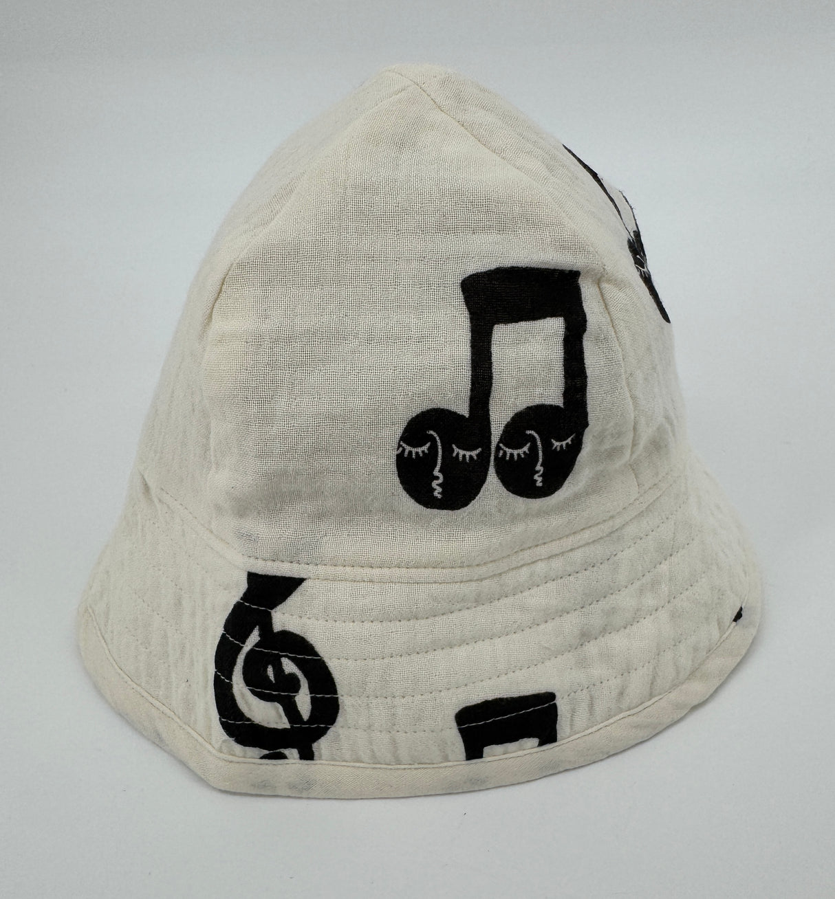 Zonnehoedje Beige Muzieknoten Maat 9 Mnd - 3 Jaar