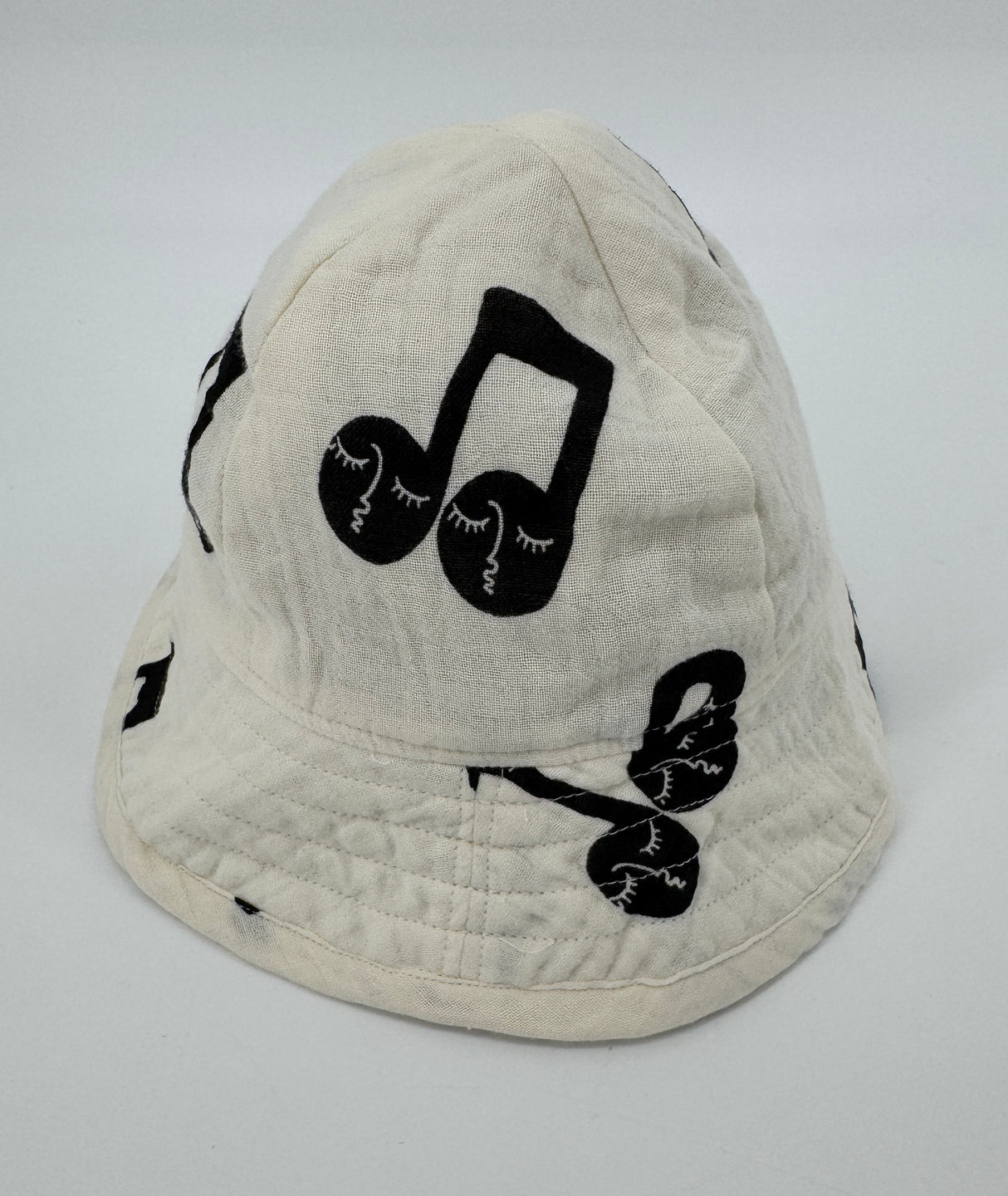 Zonnehoedje Beige Muzieknoten Maat 9 Mnd - 3 Jaar