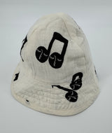 Zonnehoedje Beige Muzieknoten Maat 9 Mnd - 3 Jaar