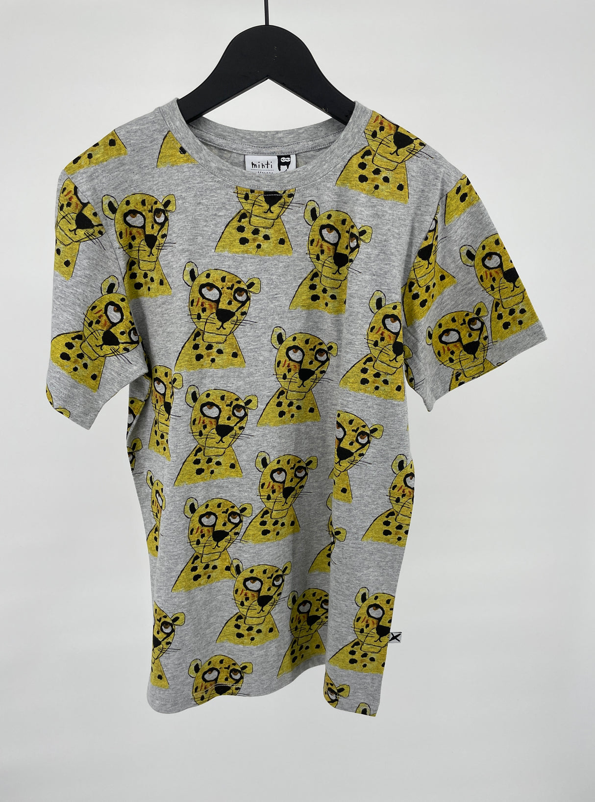 T-shirt Grijs met Cheetahs Maat 152