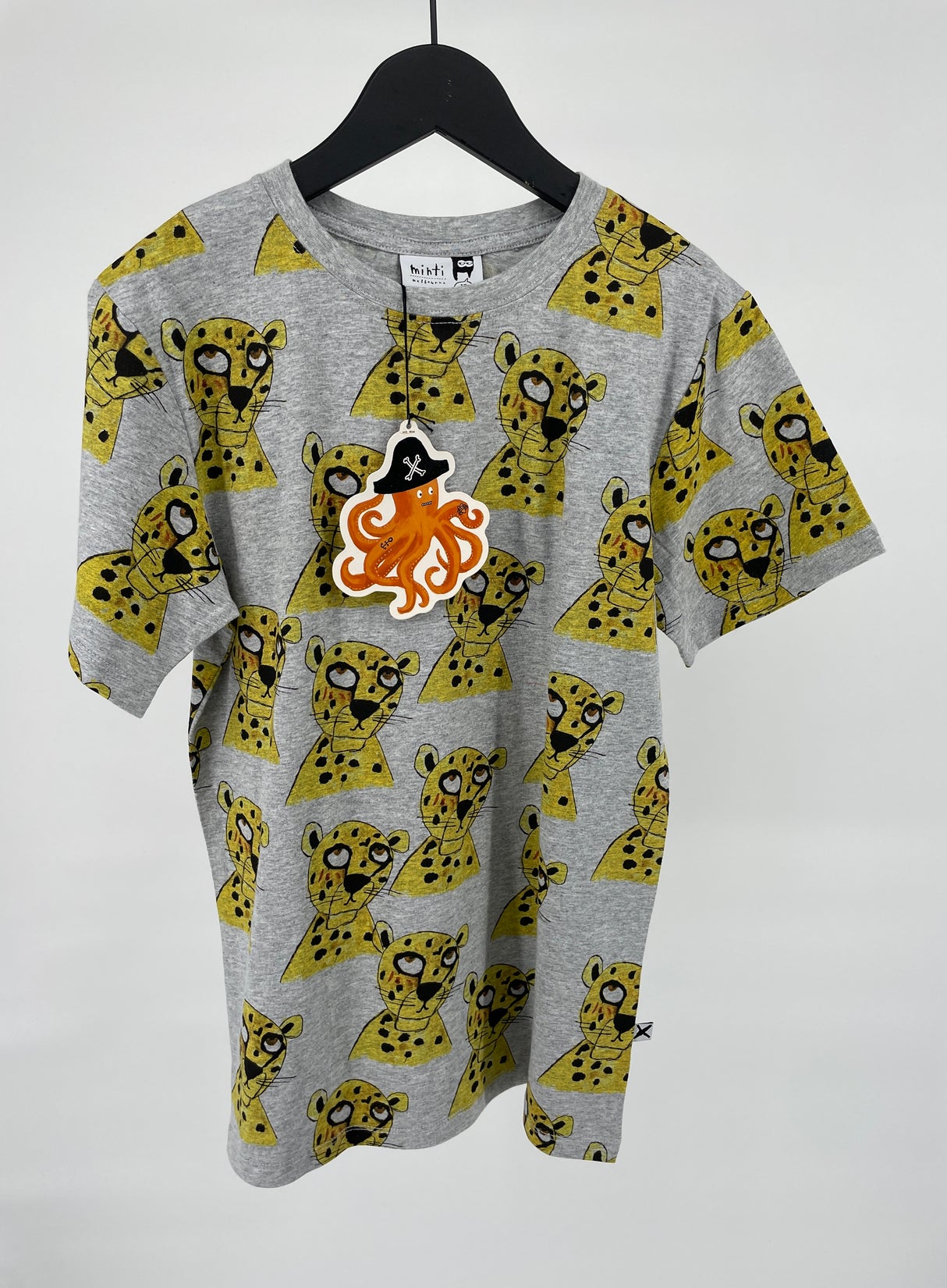 T-shirt Grijs met Cheetahs Maat 152