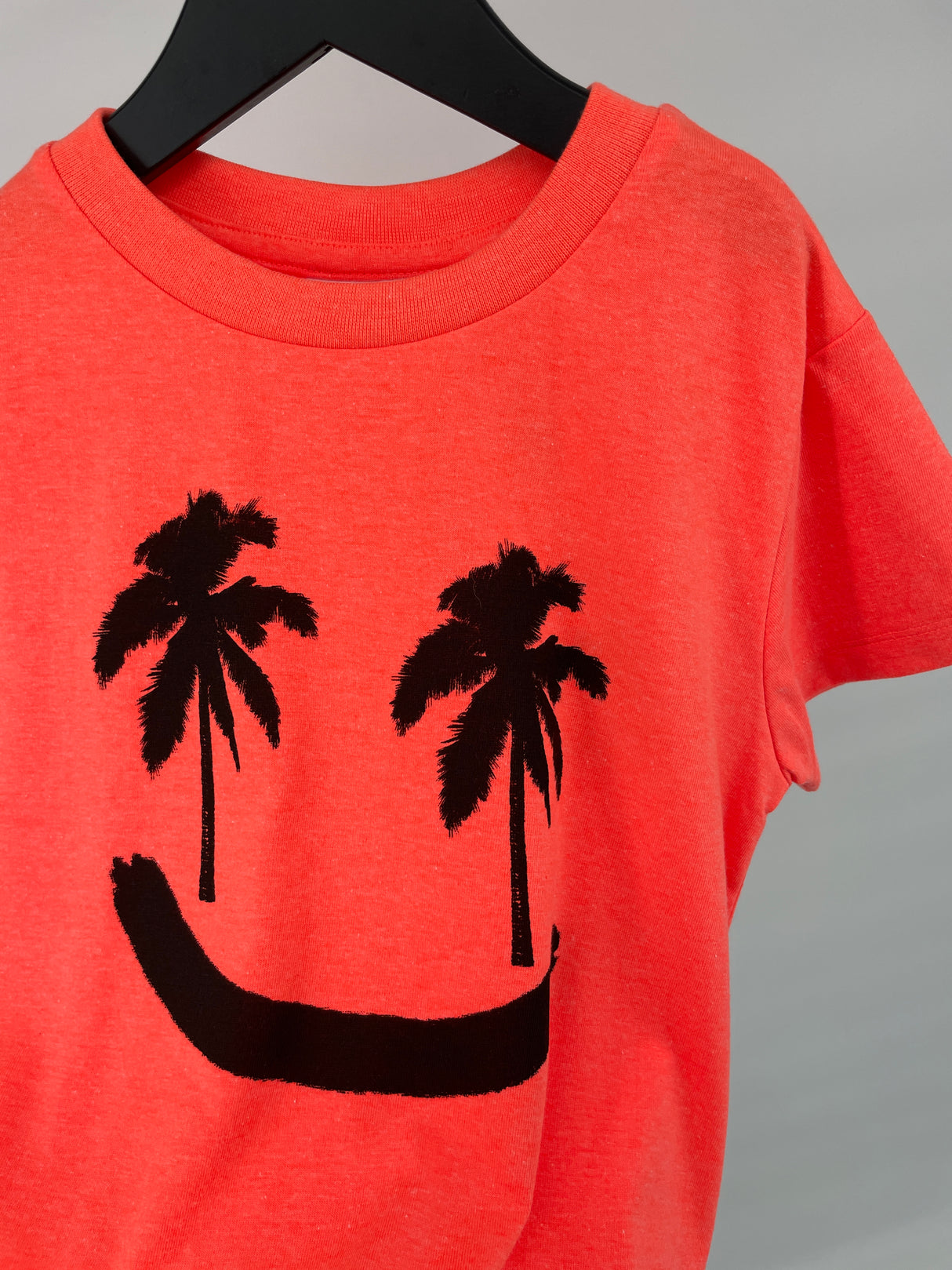 T-shirt Neon Roze Smile Palmbomen