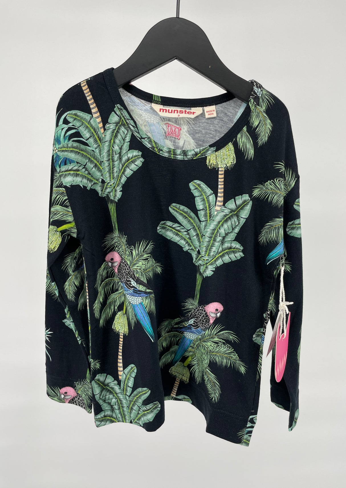 Longsleeve Zwart met Palmbomen en Vogel Print