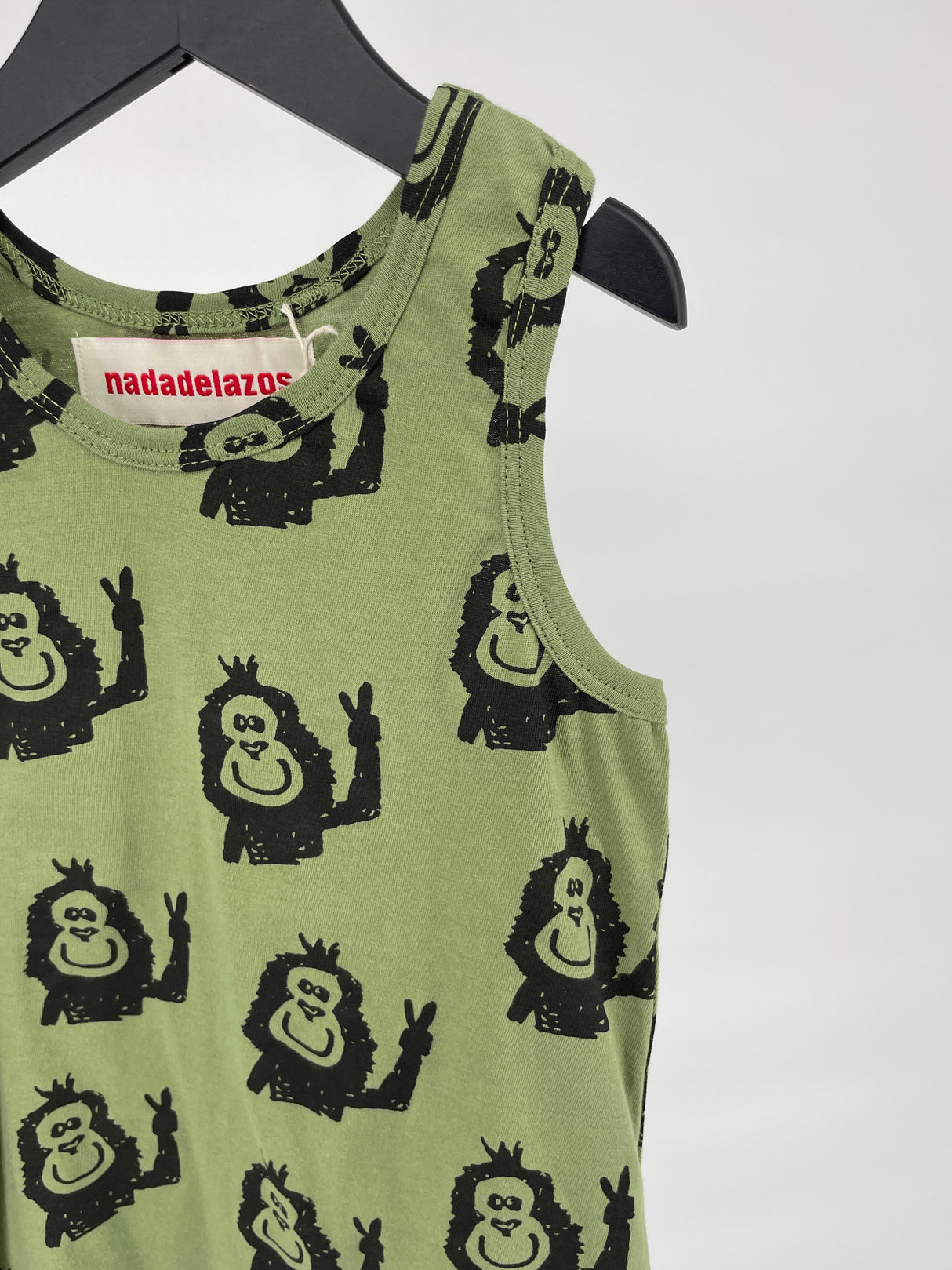 Tanktop Groen Aapjes Print Maat 98 / 104