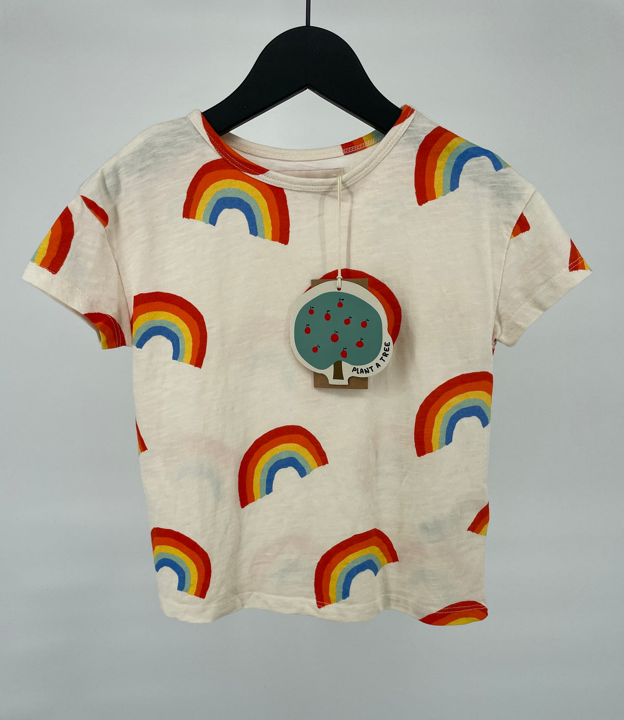 T-shirt Beige Regenbogen Print Maat 98 / 104