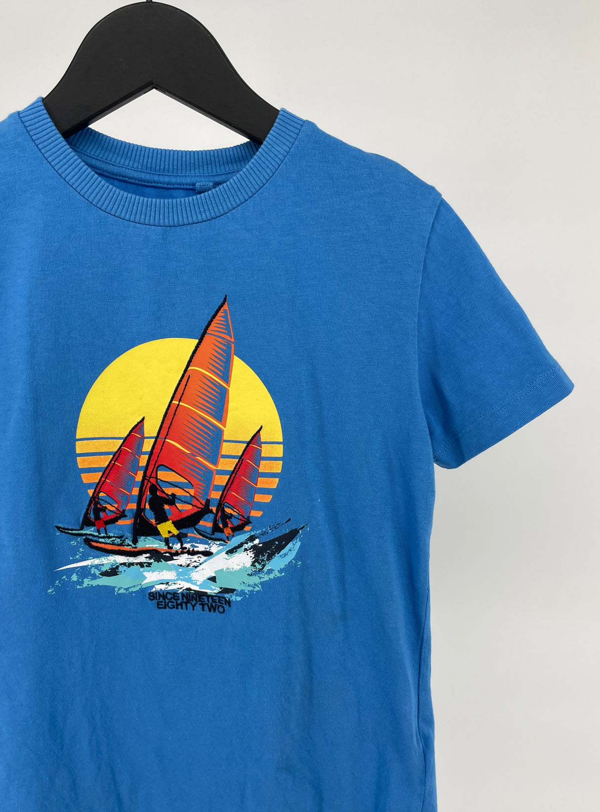 T-shirt Blauw Windsurfers Maat 122