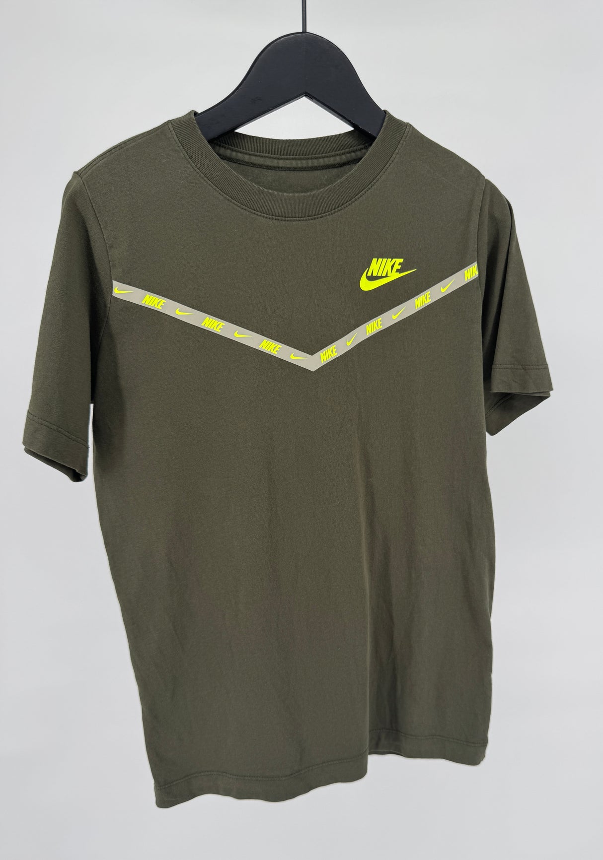 T-shirt Groen Maat 140 / 146