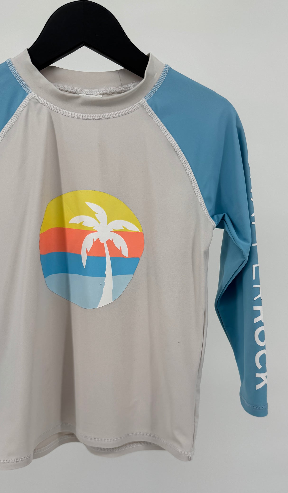 UV Surf Shirt Lange Mouw Beige Blauw Palmboom Maat 116