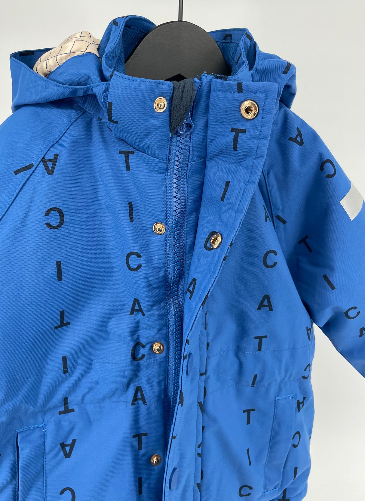 Winterjas Blauw Letters Maat 80 / 86