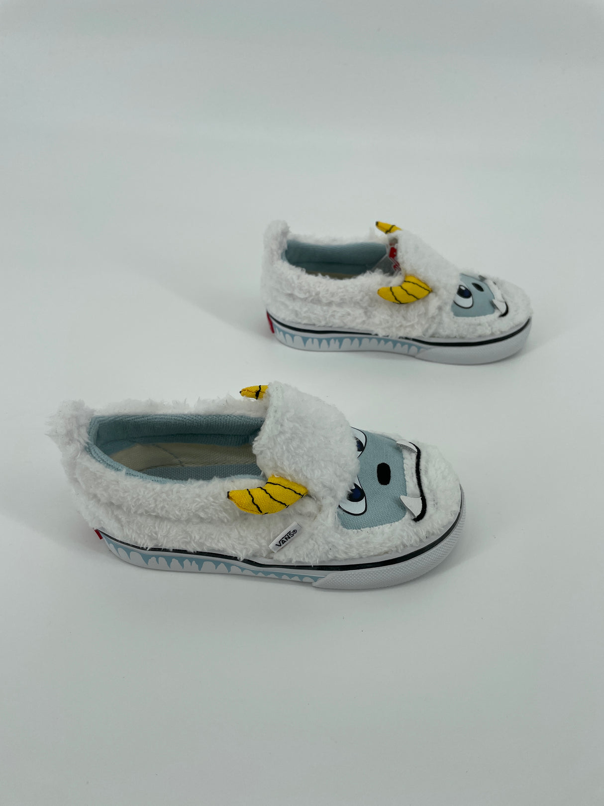 Slip On Yeti Wit Lichtblauw Maat 24
