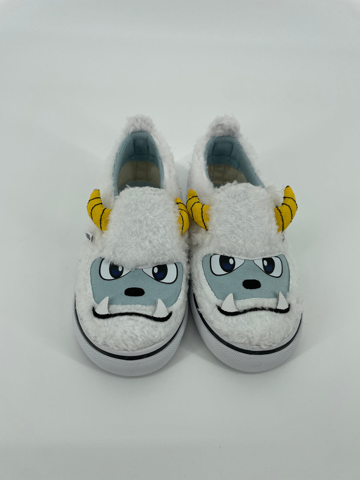 Slip On Yeti Wit Lichtblauw Maat 24